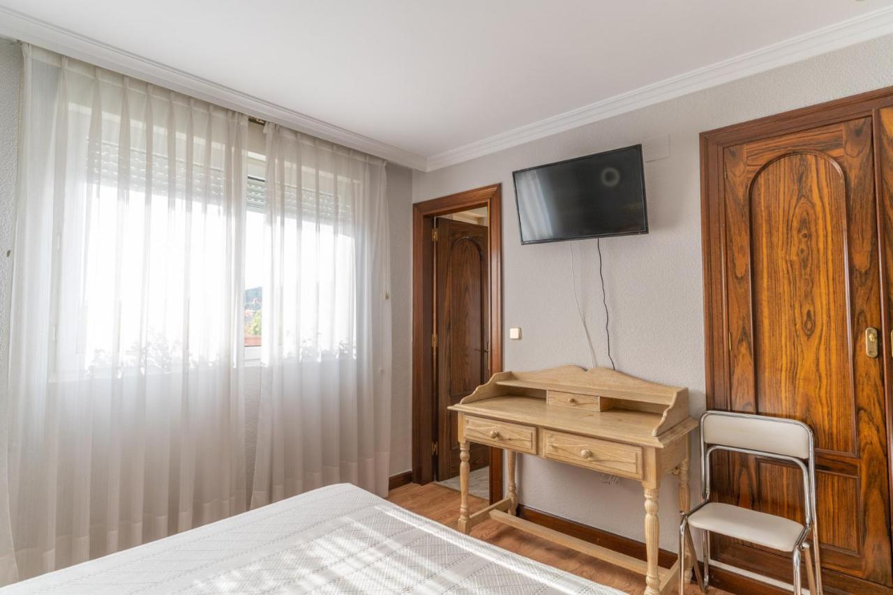 Puente Almuhey Hotel Rio Cea מראה חיצוני תמונה
